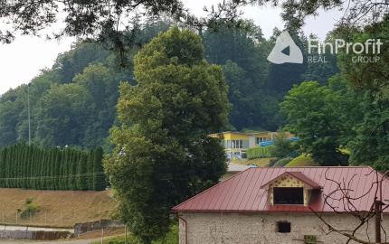 Predám budovu so 7 apartmánmi vo výstavbe vo Vyhniach.