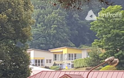 Predám budovu so 7 apartmánmi vo výstavbe vo Vyhniach.