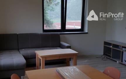 Predám budovu so 7 apartmánmi vo výstavbe vo Vyhniach.