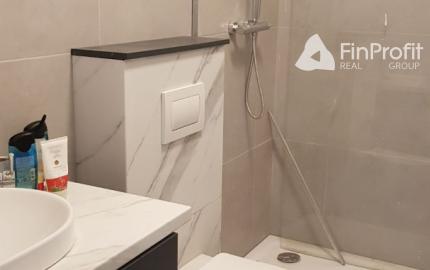 Predám budovu so 7 apartmánmi vo výstavbe vo Vyhniach.