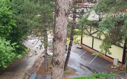 Predám budovu so 7 apartmánmi vo výstavbe vo Vyhniach.