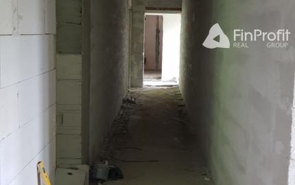 Predám budovu so 7 apartmánmi vo výstavbe vo Vyhniach.