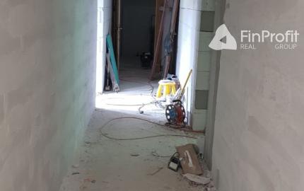 Predám budovu so 7 apartmánmi vo výstavbe vo Vyhniach.