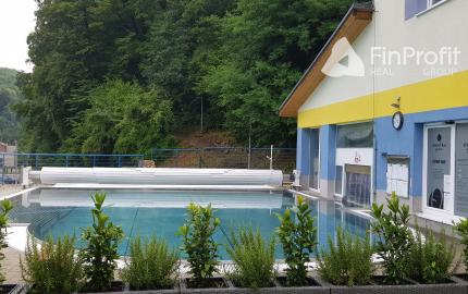 Predám budovu so 7 apartmánmi vo výstavbe vo Vyhniach.