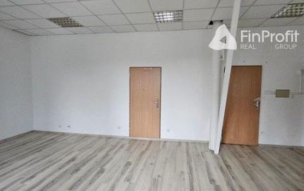 Kancelária v administratívnej časti Hotela Saffron - 48,9 m2, Radlinského ul.