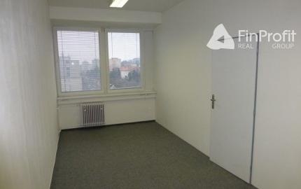 Kancelária s parkovacím miestom zdarma na prenájom - 15,6 m2, Račianska ul.
