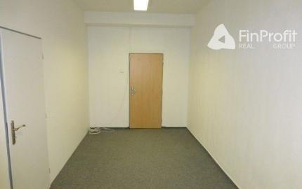 Kancelária s parkovacím miestom zdarma na prenájom - 15,6 m2, Račianska ul.