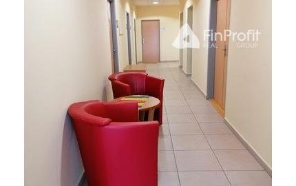 Kancelária s parkovacím miestom zdarma na prenájom - 15,6 m2, Račianska ul.