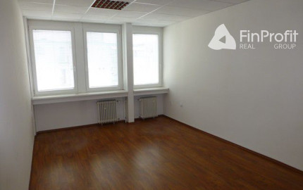 Kancelárske priestory pri OC Vivo na prenájom - od 13 m2, Pluhová ul.