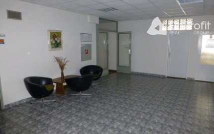 Kancelárske priestory pri OC Vivo na prenájom - od 13 m2, Pluhová ul.