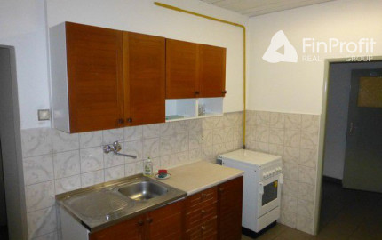 Kancelárske priestory pri OC Vivo na prenájom - od 13 m2, Pluhová ul.