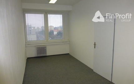 Kancelária s parkovacím miestom zdarma na prenájom - 52,10 m2, Račianska ul.