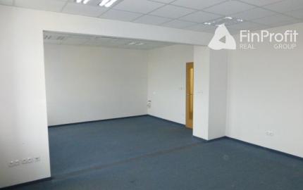 Klimatizovaná kancelária na prenájom - 39,42 m2, Slovnaftská ul.