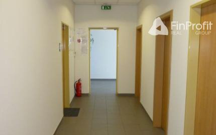 Klimatizovaná kancelária na prenájom - 39,42 m2, Slovnaftská ul.