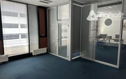 Na prenájom reprezentatívne kancelárske priestory v budove Omnipolis.