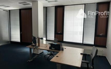 Na prenájom reprezentatívne kancelárske priestory v budove Omnipolis.