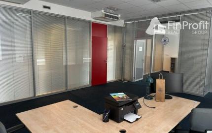 Na prenájom reprezentatívne kancelárske priestory v budove Omnipolis.