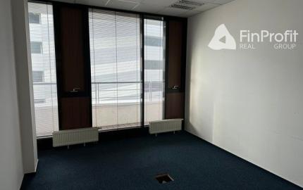 Na prenájom reprezentatívne kancelárske priestory v budove Omnipolis.