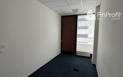 Na prenájom reprezentatívne kancelárske priestory v budove Omnipolis.
