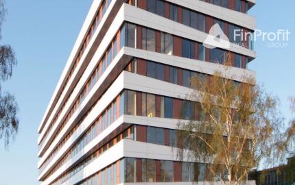 Na prenájom reprezentatívne kancelárske priestory v budove Omnipolis.