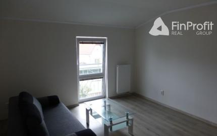 Na prenájom zrekonštruovaný kancelársky priestor o výmere 85 m2 s vlastným vstupom.