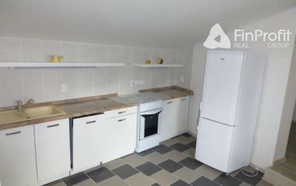 Na prenájom zrekonštruovaný kancelársky priestor o výmere 85 m2 s vlastným vstupom.