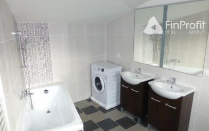 Na prenájom zrekonštruovaný kancelársky priestor o výmere 85 m2 s vlastným vstupom.