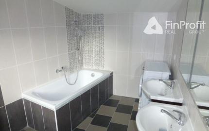 Na prenájom zrekonštruovaný kancelársky priestor o výmere 85 m2 s vlastným vstupom.