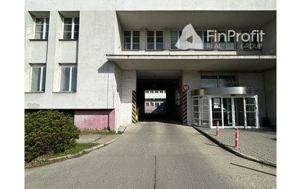 Vykurovaný skladový priestor na prenájom - 300 m2, Kukučínova ul.