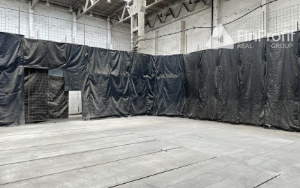 Skladovací priestor na prenájom - 240 m2,  Kopčianska ul.