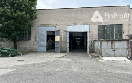 Skladovací priestor na prenájom - 240 m2,  Kopčianska ul.
