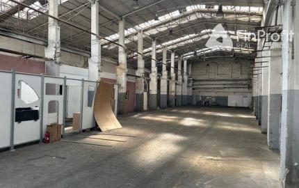 Sklad s administratívnym a sociálnym zázemím na prenájom - 810 m2, Kukučínova ul.