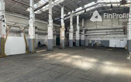 Sklad s administratívnym a sociálnym zázemím na prenájom - 810 m2, Kukučínova ul.