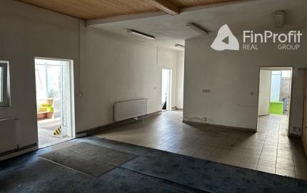 Sklad s administratívnym a sociálnym zázemím na prenájom - 810 m2, Kukučínova ul.
