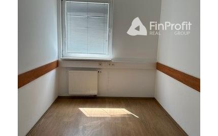 Vykurovaný sklad so zázemím na prenájom. Možnosť rozdelenia. - 8.600 m2, Rača