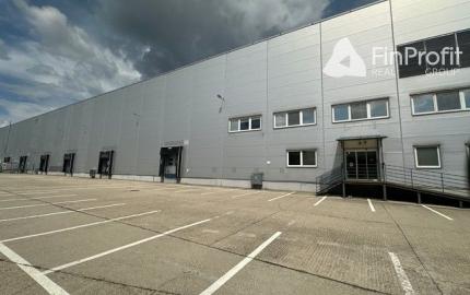 Vykurovaný sklad so zázemím na prenájom. Možnosť rozdelenia. - 8.600 m2, Rača