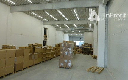Vykurované skladové priestory na prenájom - od 405 m2, ul. Stará Vajnorská