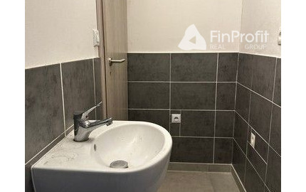 Obchodný priestor v novostavbe bytového domu na prenájom - 119 m2, ul. Závodu Matador.