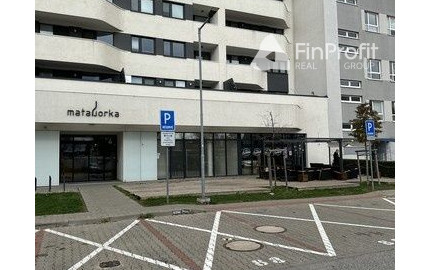 Obchodný priestor v novostavbe bytového domu na prenájom - 119 m2, ul. Závodu Matador.