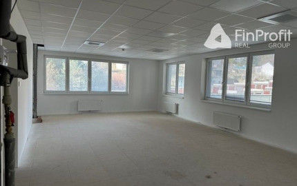 Na prenájom nebytový priestor v projekte Rínok Rača – 72 m²