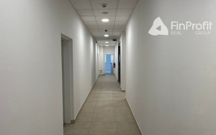 Na prenájom nebytový priestor v projekte Rínok Rača – 72 m²