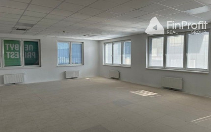 Na prenájom nebytový priestor v projekte Rínok Rača – 148 m²