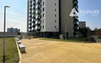 Na prenájom nebytový priestor v projekte Rínok Rača – 148 m²