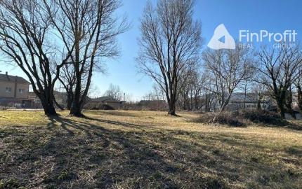 Na predaj stavebný pozemok na výstavbu rodinných domov v Lamači.