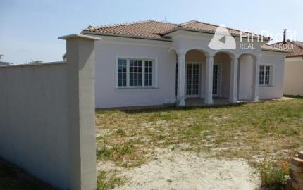 Nadštandardná novostavba 3i rodinného domu o výmere 220 m2.