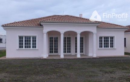 Nadštandardná novostavba 3i rodinného domu o výmere 220 m2.