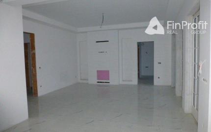 Nadštandardná novostavba 4i rodinného domu o výmere 220 m2.