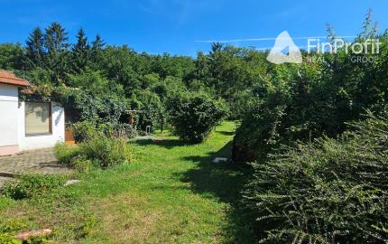 Na predaj rodinný dom v obci Ratnovce s krásnym  pozemkom 1202m2