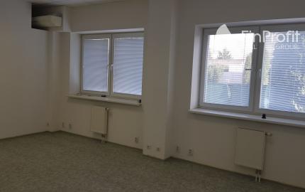 Prenajmem komerčné priestory v Nitre 240m2.