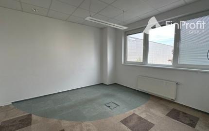 Uzavreté kancelárske celky od 100 m2 v Rači. Možnosť prenájmu skladových priestorov.